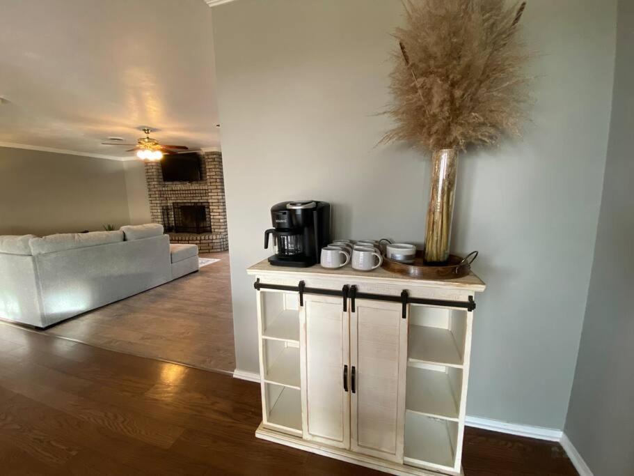 Large Modern Family Home! Soncy Esterno foto